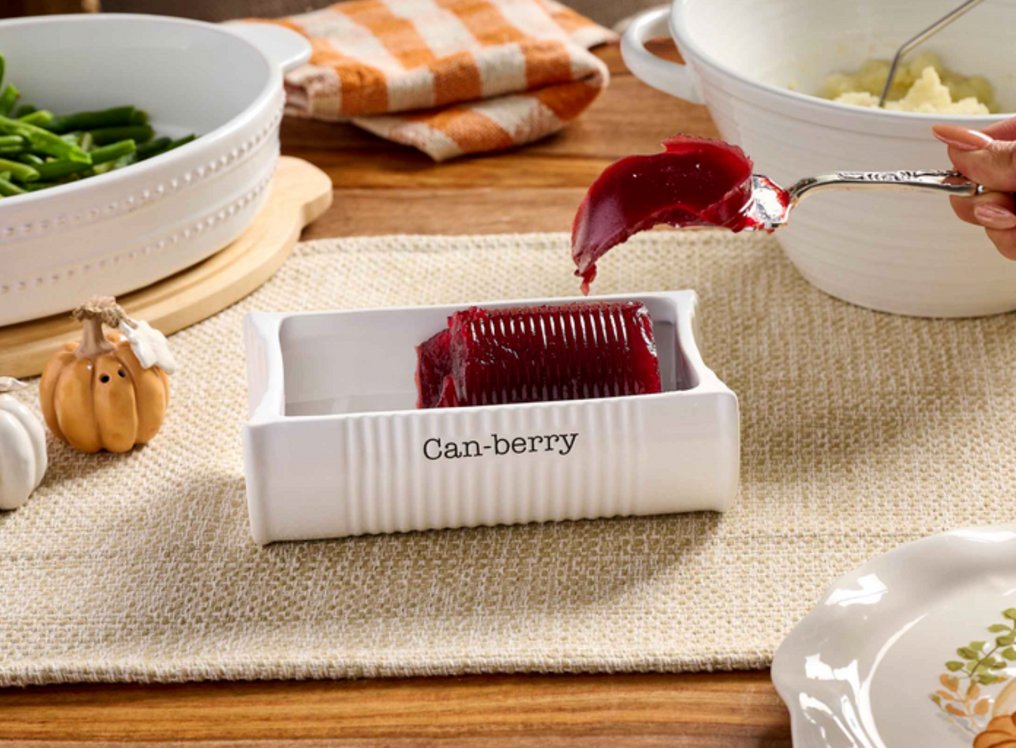 Cranberry Can-berry Dish Set