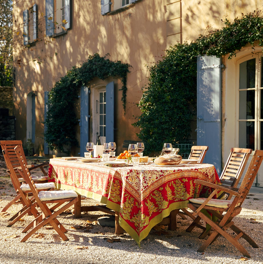 Noel Tablecloth